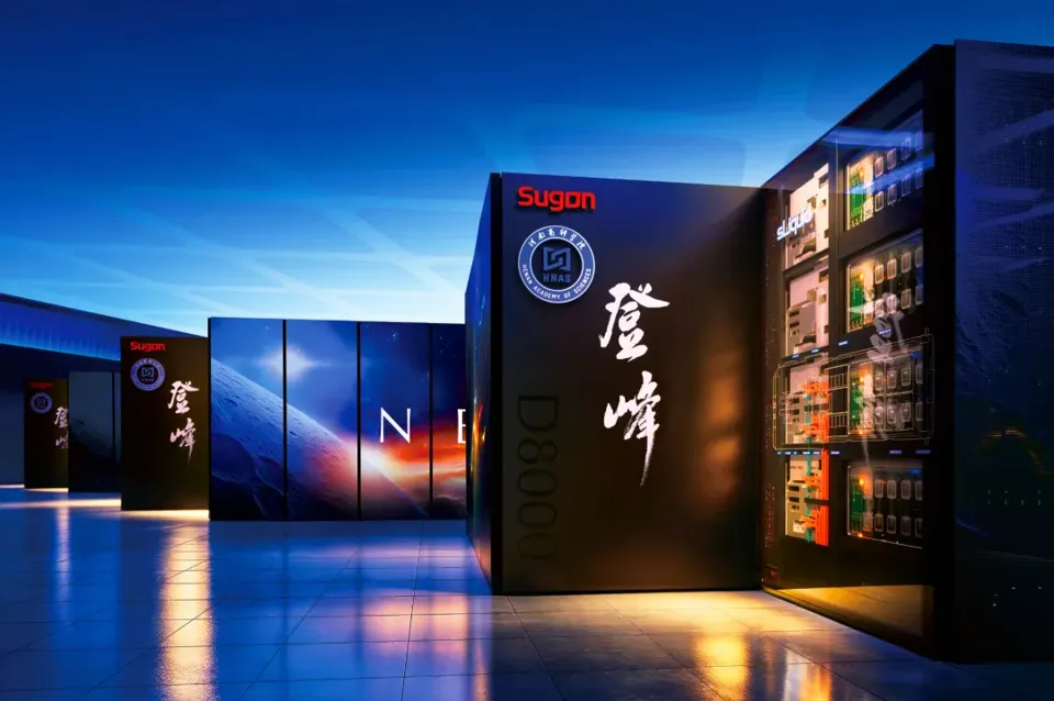 “Can Hold a Universe”: China’s First 100,000-Card AI Supercluster Unveiled